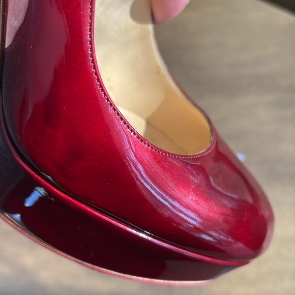 Christian Louboutin Ruby Red Patent Leather High Heels Size EU 37.5 Beautiful! - Picture 11 of 12
